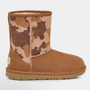UGG classic mini jagged camo boots sz 4 nwb